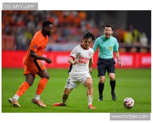 成都足球队反击战术解析:从技术到心理的全方位解读 成都足球队反击战术解析:从技术到心理的全方位解读